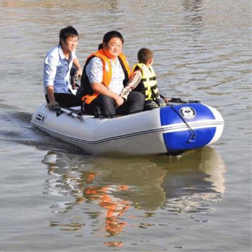 罗江公园游玩充气漂流船